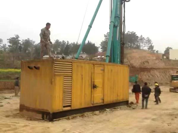 定陶如何判断水冷式机油散热器密封件是否需要更换？